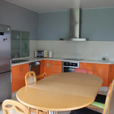 Casa Frutales Escaselas * فينيستيري