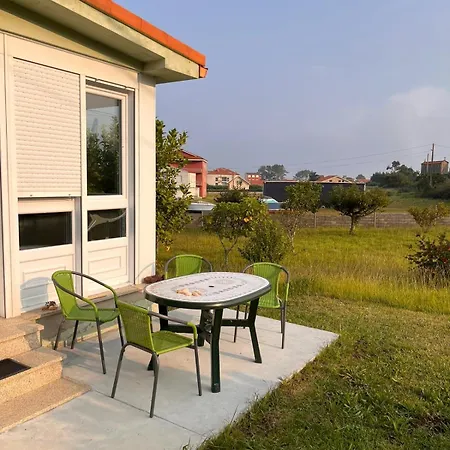 Casa Frutales Escaselas بيت للعطل